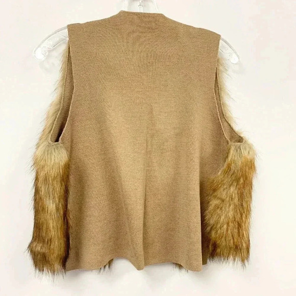The Limited Brown Faux Fur Knit Cropped Vest NEW! - Picture 4 of 4